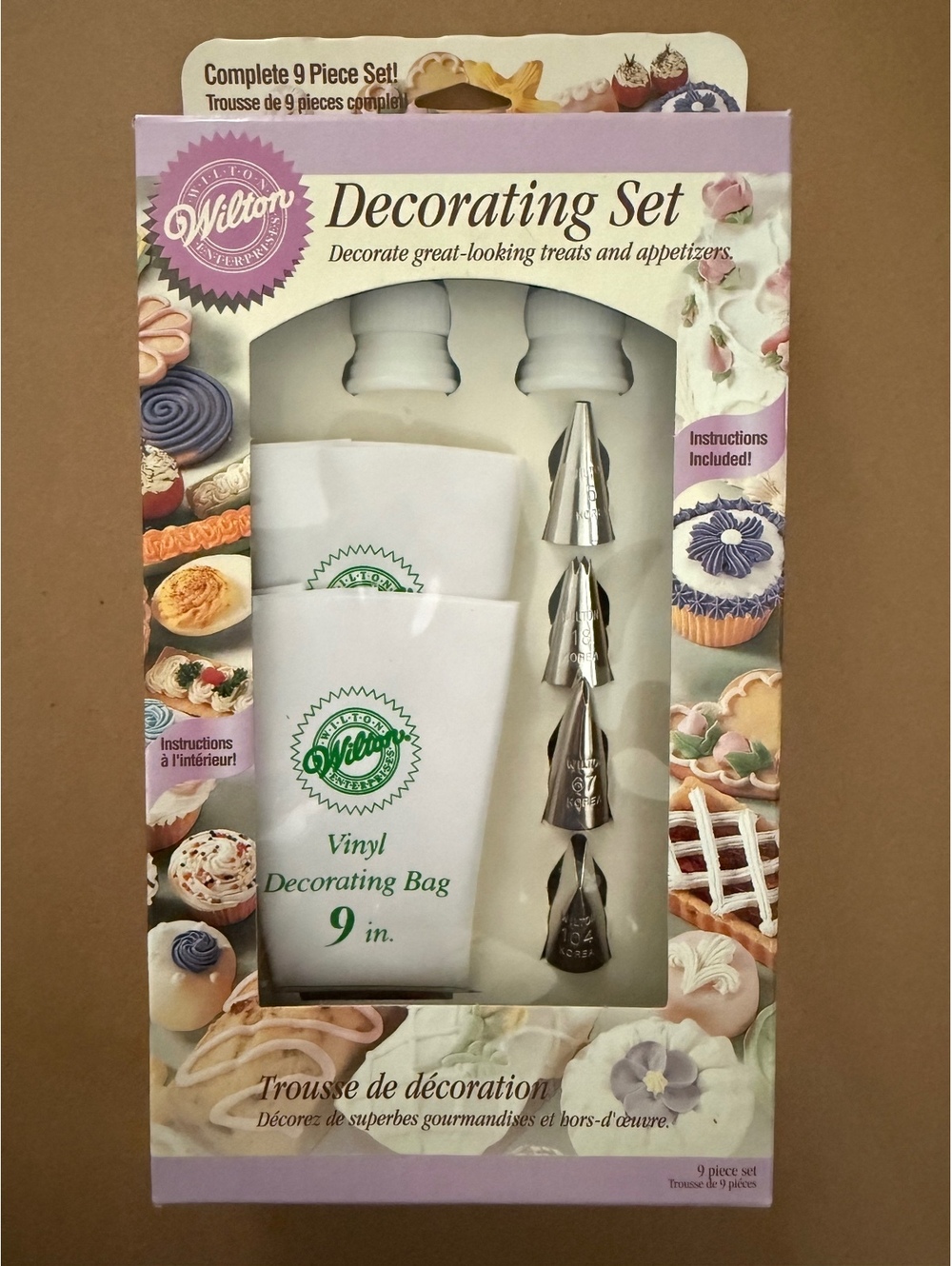 Wilton 9 Piece Cake Decorating Set